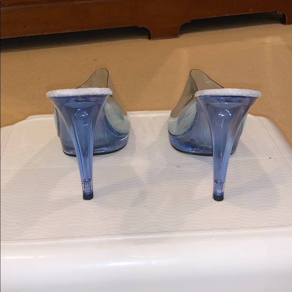 Heels - Picture 3 of 5